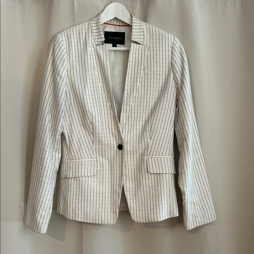 Banana Republic Ivory Pinstripe Notch Blazer